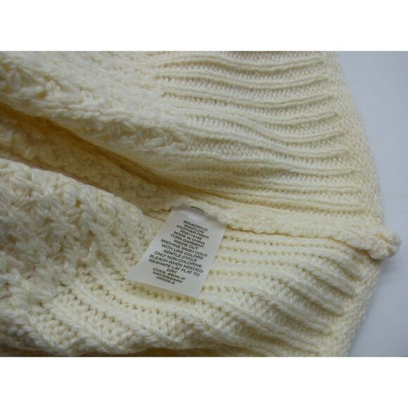 a.n.a Petite Women’s Textured Stitch Crew Neck Sweater, PL, Ivory - Picture 9 of 15